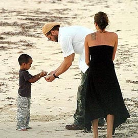 Angelina Jolie và Brad Pitt: Tình yêu trên từng cây số - 3