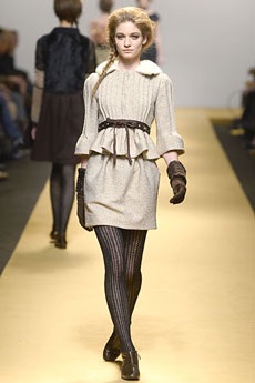 Nét độc đáo trong vẻ đẹp nữ tính - 26