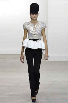 Những nữ kỵ sĩ kiêu hãnh và mạnh mẽ - 4 Những nữ kỵ sĩ kiêu hãnh và mạnh mẽ - 4