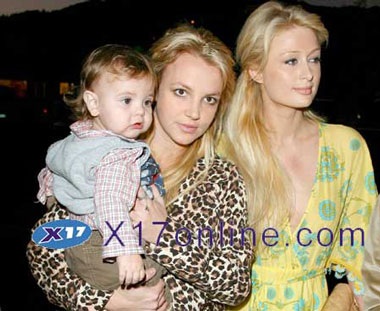 Britney Spear và Paris Hilton ngày càng trở nên thân thiết - 5
