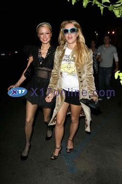 Britney Spear và Paris Hilton ngày càng trở nên thân thiết - 4