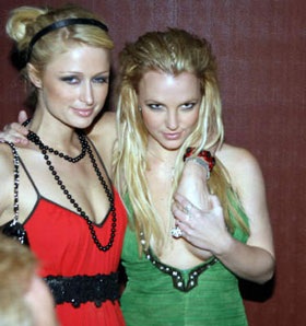 Britney Spear và Paris Hilton ngày càng trở nên thân thiết - 10