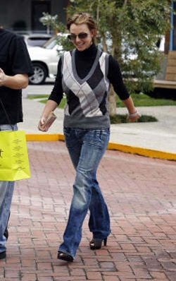 Britney "lộ diện" sau khi sinh em bé thứ hai! - 6