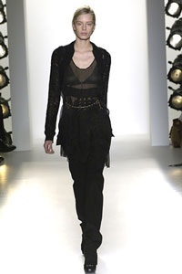 Nhãn hiệu thời trang nổi tiếng nhất thế giới - 3