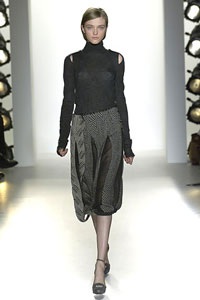 Nhãn hiệu thời trang nổi tiếng nhất thế giới - 7