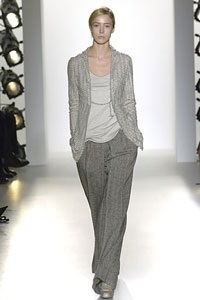 Nhãn hiệu thời trang nổi tiếng nhất thế giới - 14