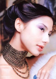 VJ Denise Keller: Đẹp, đa tài và sắc sảo - 2 VJ Denise Keller: Đẹp, đa tài và sắc sảo - 2