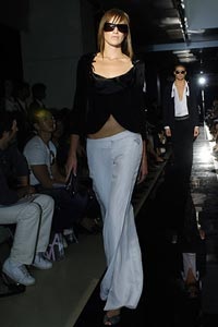 BST Emporio Armani Xuân Hè 2006  - 8