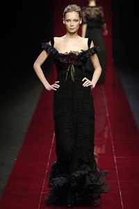 Một vẻ đẹp bay bổng và nữ tính  - 21