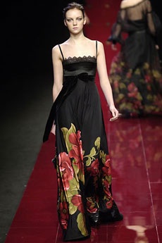 Một vẻ đẹp bay bổng và nữ tính  - 24