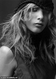 Elsa Hosk - "Đại dương xanh sâu thẳm" - 2