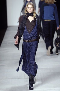 Bụi bặm và phá cách...  - 2