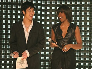 Xem lại lễ trao giải âm nhạc lớn nhất châu Á - 1