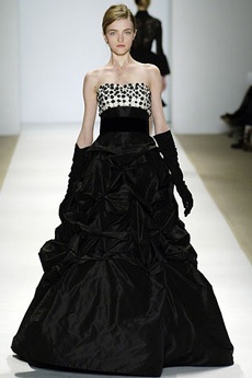 Những bộ váy dạ hội sang trọng và tinh tế - 20