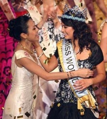 Hoa hậu Thế giới 2005 - Unnur Birna: Tài sắc vẹn toàn - 1