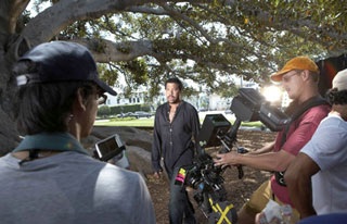 Nicole "đánh bóng" mình qua tên tuổi cha nuôi? - 8