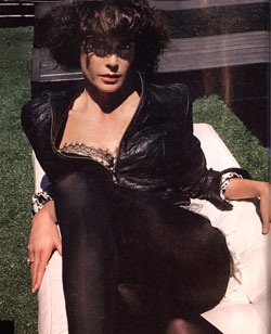 Teri Hatcher: Bà nội trợ hấp dẫn nhất Hollywood! - 6