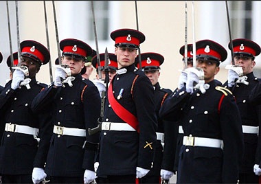 Dự lễ tốt nghiệp của Hoàng tử William  - 3