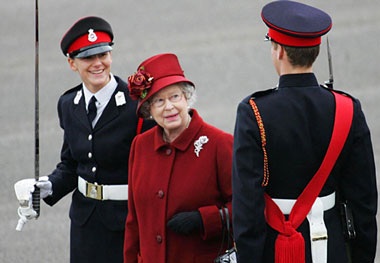 Dự lễ tốt nghiệp của Hoàng tử William  - 4