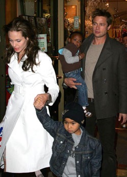 Món quà hoàn hảo của Angelina dành tặng Brad Pitt - 1 Món quà hoàn hảo của Angelina dành tặng Brad Pitt - 1