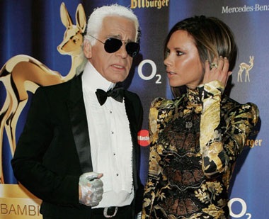 Bà Beck bị “bẽ mặt” - 1