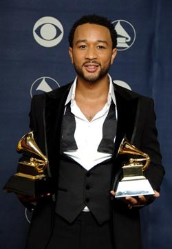 Toàn cảnh lễ trao giải âm nhạc lớn nhất hành tinh - 7