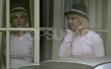 Britney Spears đã tự tử hụt hai lần - 4 Britney Spears đã tự tử hụt hai lần - 4