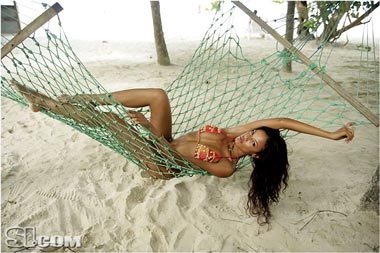 Selita Ebanks: “Kẻ” soán ngôi Tyra Banks - 13