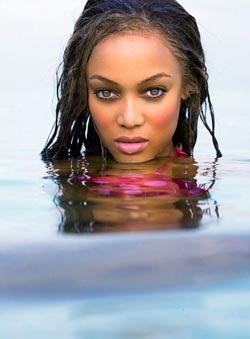 Sau 10 năm, Tyra Banks đã thay đổi thế nào?  - 4