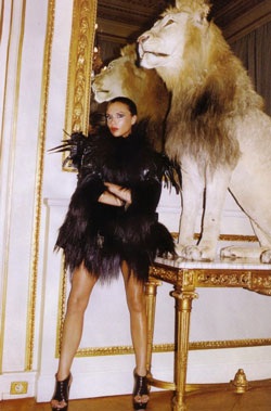 Bà Beck "tấn công" Paris - 3