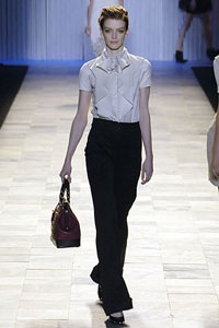 Những cô nàng lạnh lùng và kiêu hãnh - 11