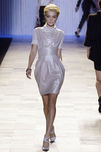 Những cô nàng lạnh lùng và kiêu hãnh - 22