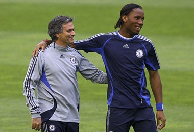 Scolari bao giờ bằng được Mourinho? - 1 Scolari bao giờ bằng được Mourinho? - 1