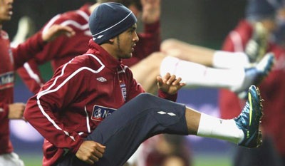 “Sư tử Anh” tiếp tục mất chiến tướng trước trận gặp Đức - 1