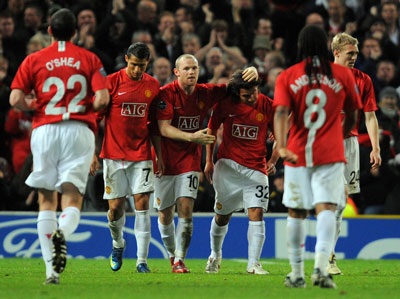 Sir Alex hạ thấp cuộc chiến Chelsea-Liverpool - 1 Sir Alex hạ thấp cuộc chiến Chelsea-Liverpool - 1