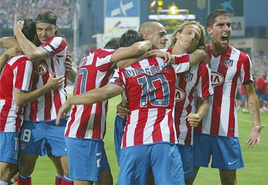 Đè bẹp Schalke, Atletico chính thức trở lại Champions League - 2 Đè bẹp Schalke, Atletico chính thức trở lại Champions League - 2