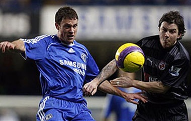 Bán xong Bridge, Chelsea lấy tiền mua Fabiano - 1 Bán xong Bridge, Chelsea lấy tiền mua Fabiano - 1