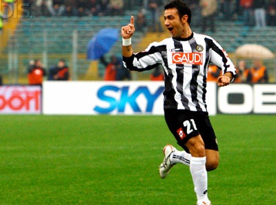 Juventus “chơi hiểm” Udinese khi dụ dỗ Quagliarella - 1