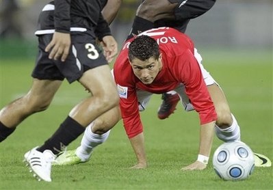 Ronaldo thất bại trong cuộc bầu chọn Cầu thủ xuất sắc nhất 2008 - 2 Ronaldo thất bại trong cuộc bầu chọn Cầu thủ xuất sắc nhất 2008 - 2