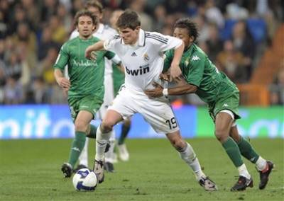 Real Madrid hạ gục Betis bằng tỷ số tennis - 3