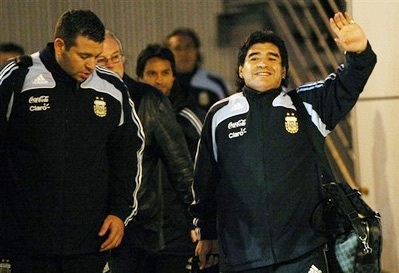 Maradona: “Barcelona là số 1 thế giới” - 1