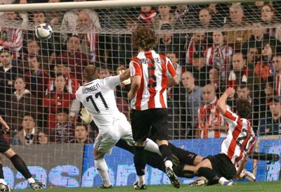 Real Madrid dễ dàng “hủy diệt” Bilbao - 2