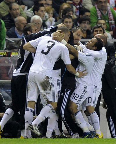 Real Madrid dễ dàng “hủy diệt” Bilbao - 1