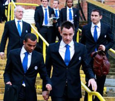 Hiddink thiết quân luật tại Chelsea - 1