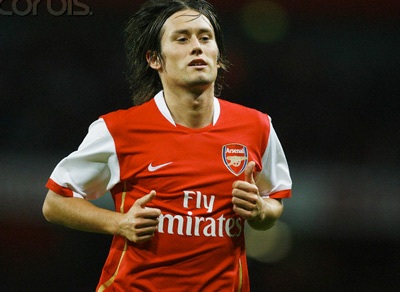 Rosicky phát sinh chấn thương mới - 1 Rosicky phát sinh chấn thương mới - 1