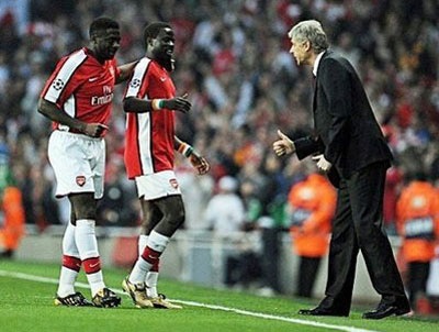 Wenger hạnh phúc, Pellegrini “tâm phục khẩu phục” - 1 Wenger hạnh phúc, Pellegrini “tâm phục khẩu phục” - 1