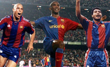 Eto'o xô đổ kỷ lục ghi bàn của Ronaldo và Romario - 1