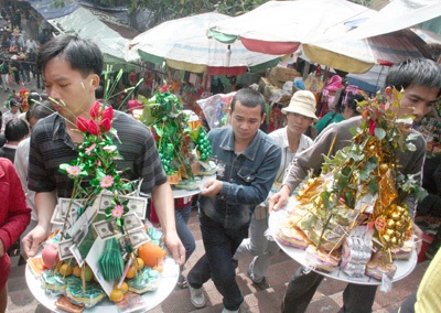 Thời khó vẫn “nặng tay” vay… Bà Chúa - 1