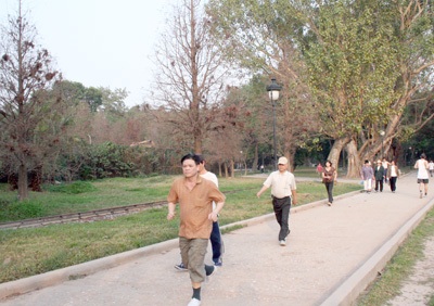 Công viên Thống Nhất: “Bông hoa này là của chung” - 1 Công viên Thống Nhất: “Bông hoa này là của chung” - 1