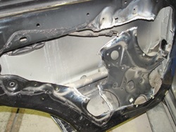 Một khách hàng bức xúc với đại lí của Ford - 1